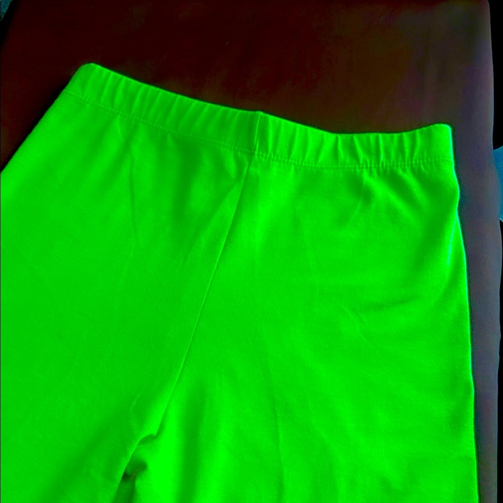 Green vintage spading shorts